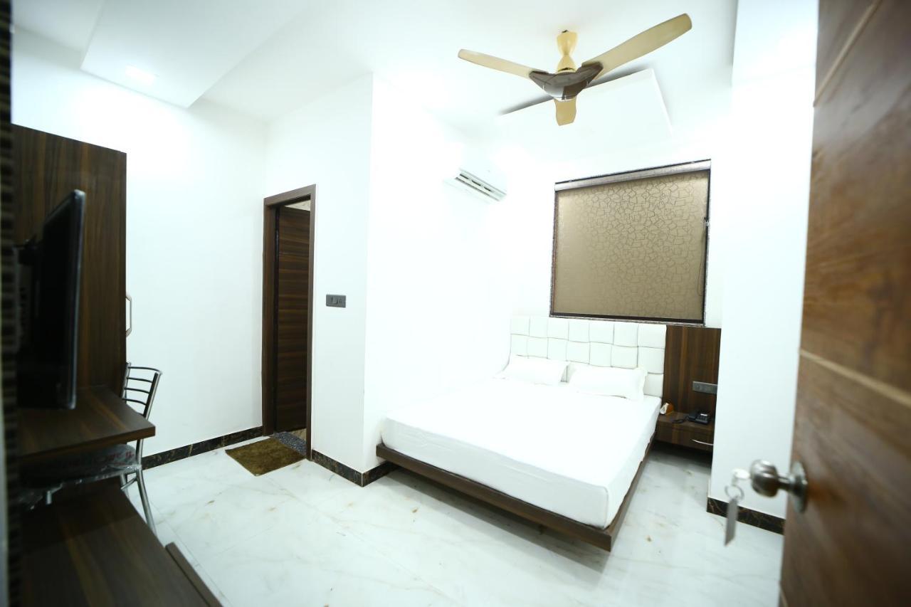 Byke Ride - Walkable From Agra Cantt Railway Station Agra (Uttar Pradesh)