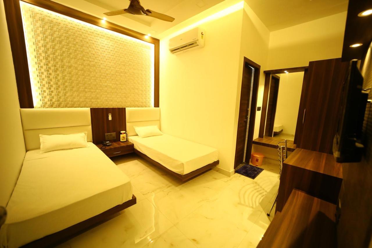 Byke Ride - Walkable From Agra Cantt Railway Station Guest house Agra (Uttar Pradesh)