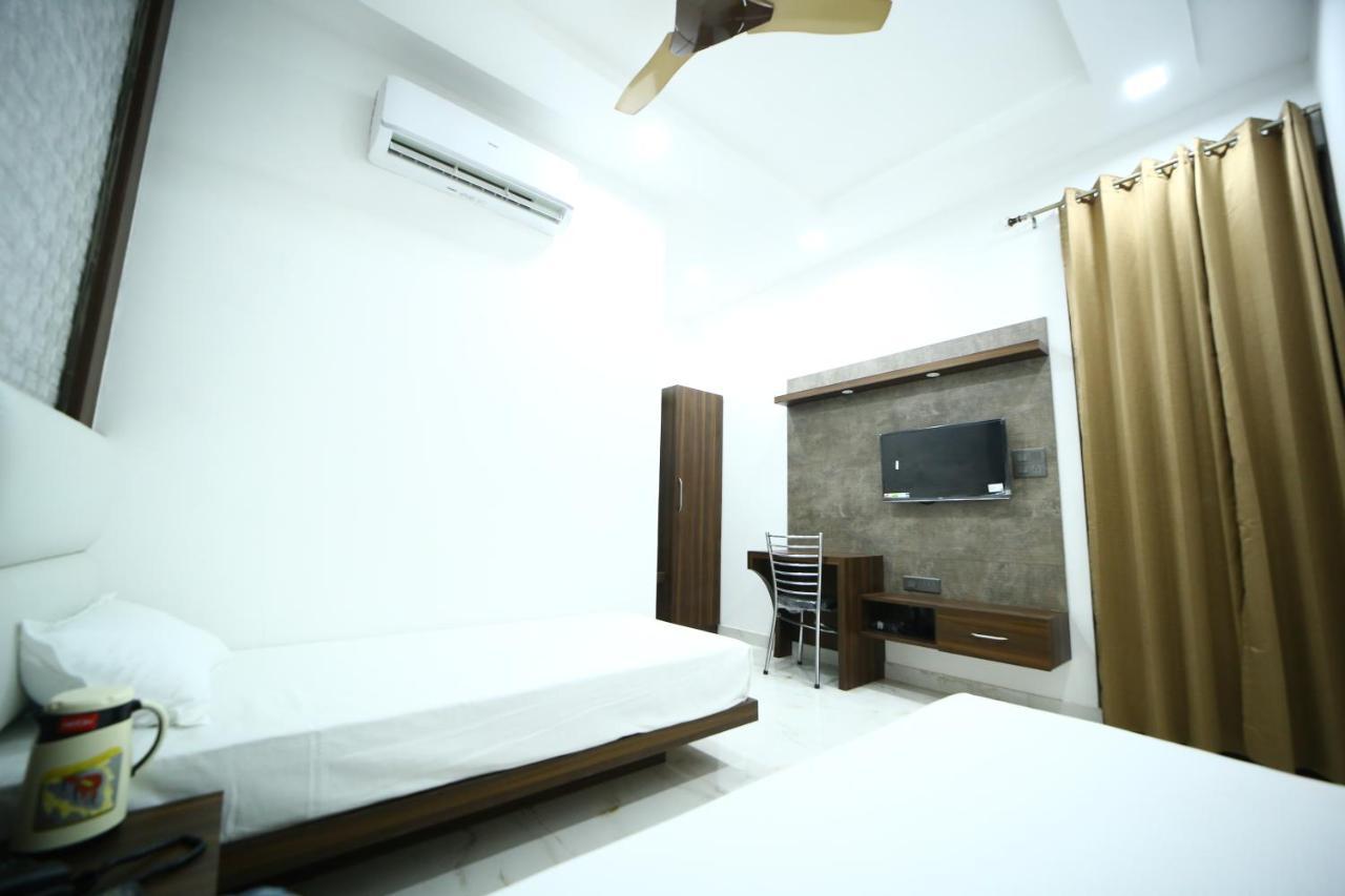 Guest house Byke Ride - Walkable From Agra Cantt Railway Station Agra (Uttar Pradesh)