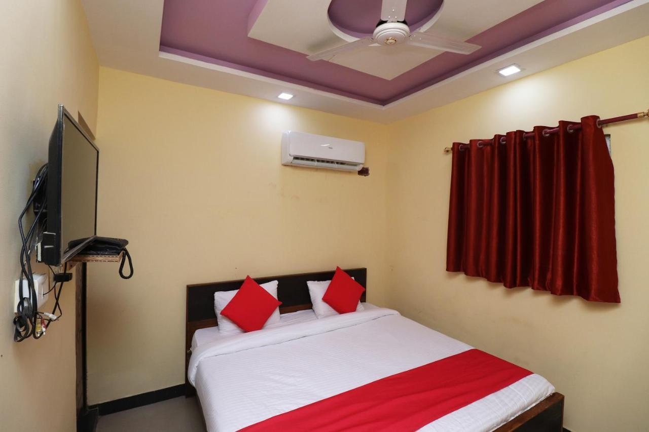Oyo 37887 Sikandra Palace & Restaurant Hotel