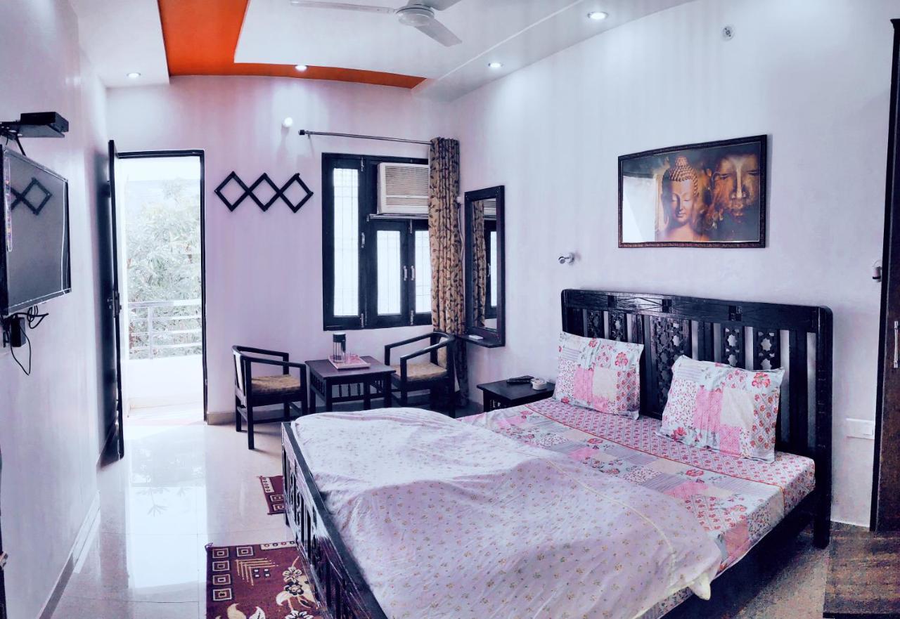 Luxury Taj Homestay, 1km Walking Distance From Taj Mahal East Gate *