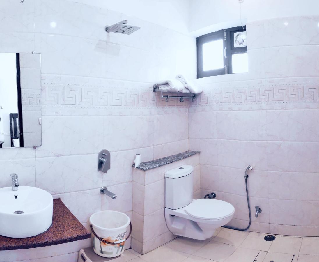 Luxury Taj Homestay, 1km Walking Distance From Taj Mahal East Gate *