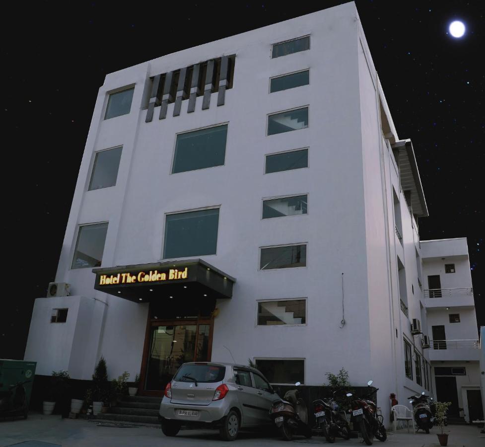 Capital O 46229 Hotel The Golden Bird Hotel 3*