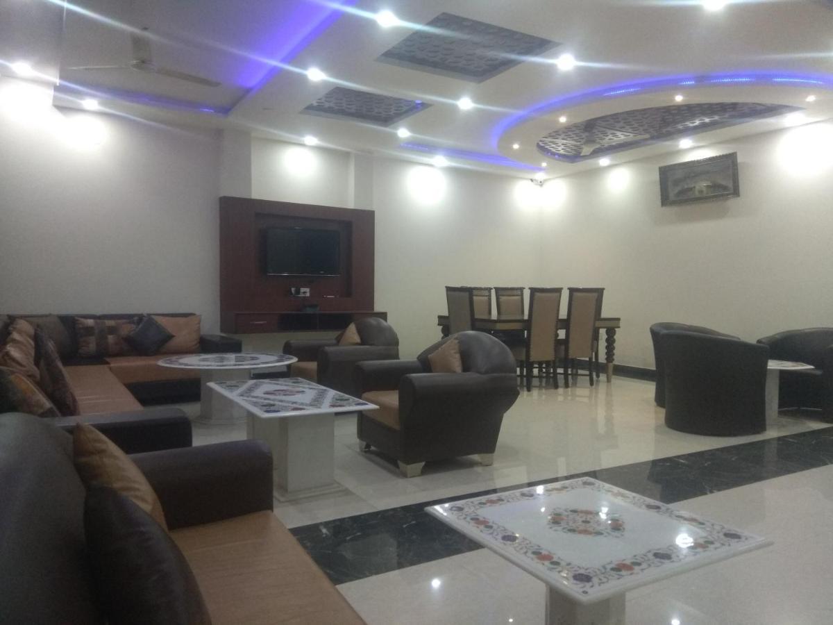 Bed & Breakfast Taj Village - Taj Mahal Distance Only 700 Meter 2*