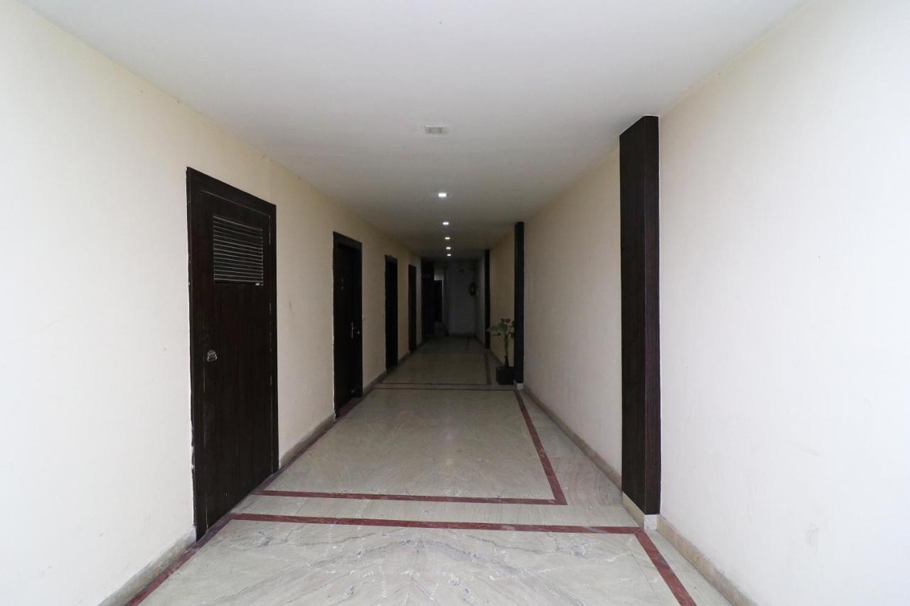Oyo 23595 Tajway