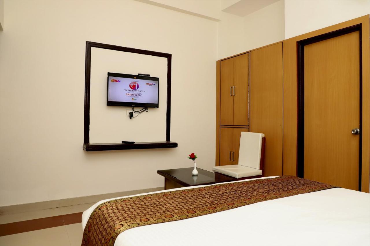 Hotel Capital O 46229 Hotel The Golden Bird Agra (Uttar Pradesh)