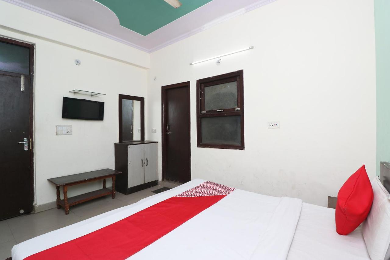 Oyo Flagship 29742 Seva & Restaurant Hotel