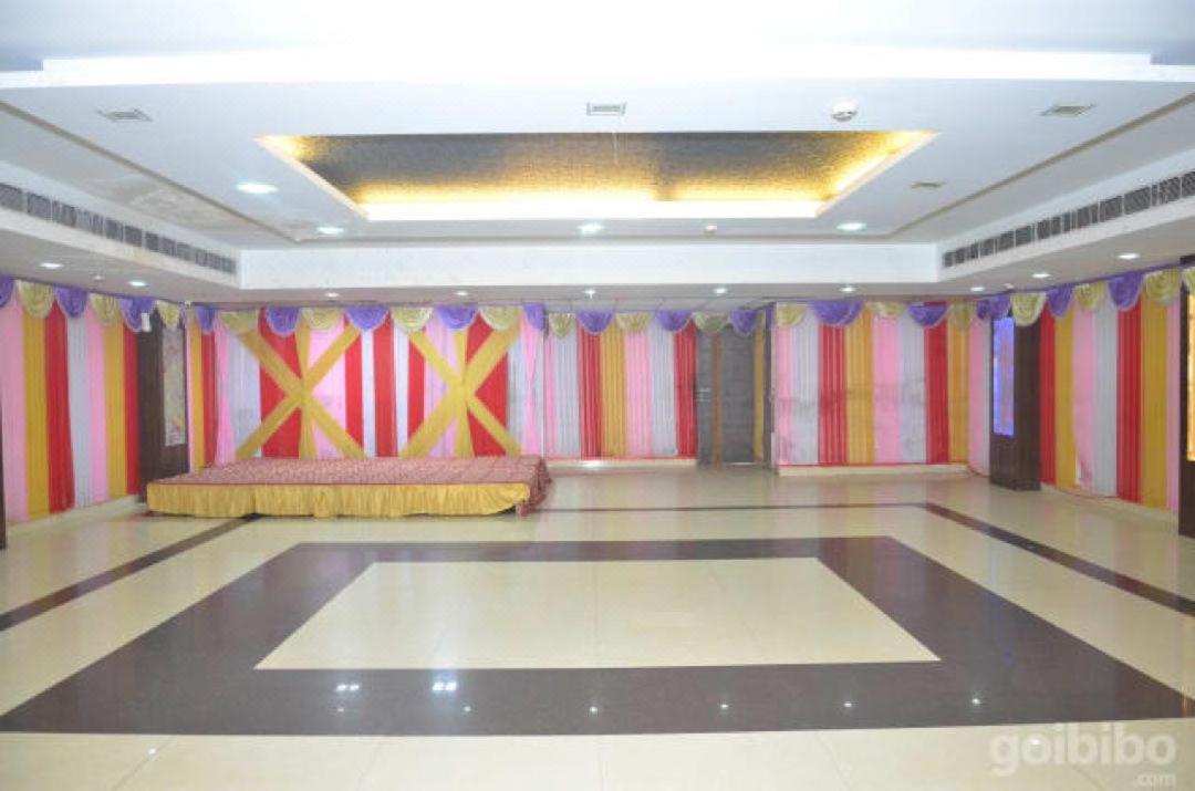 Vanya Palace Hotel 3*