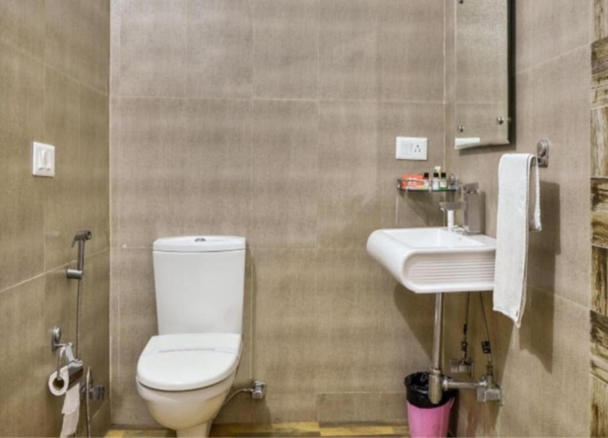 Priya Hotel Agra (Uttar Pradesh)