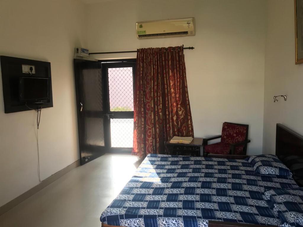 Sai Bed & Breakfast- Near Tajmahal * Agra (Uttar Pradesh)