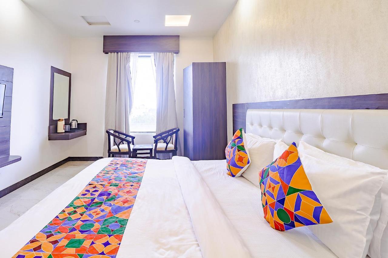 Hotel Fabhotel World Link Agra (Uttar Pradesh)
