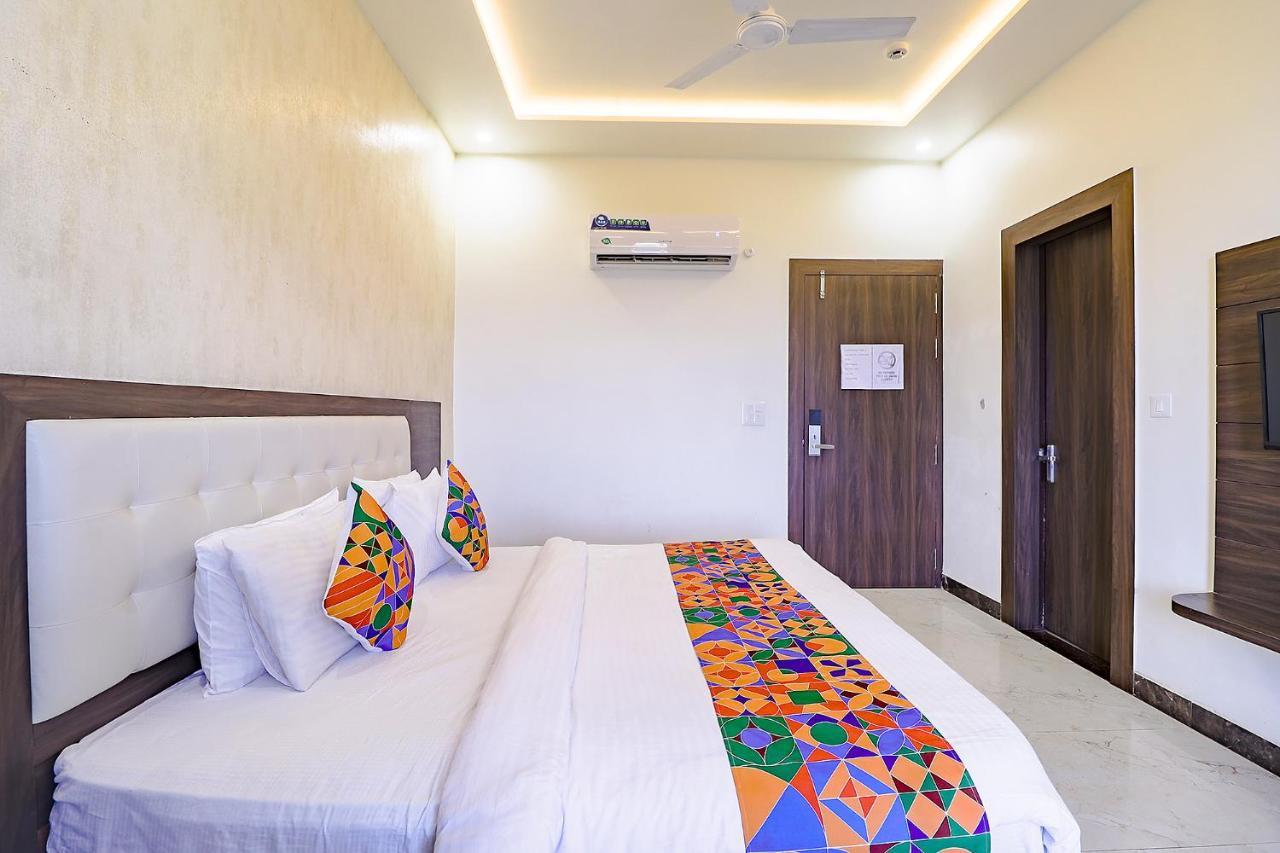 Fabhotel World Link Agra (Uttar Pradesh)