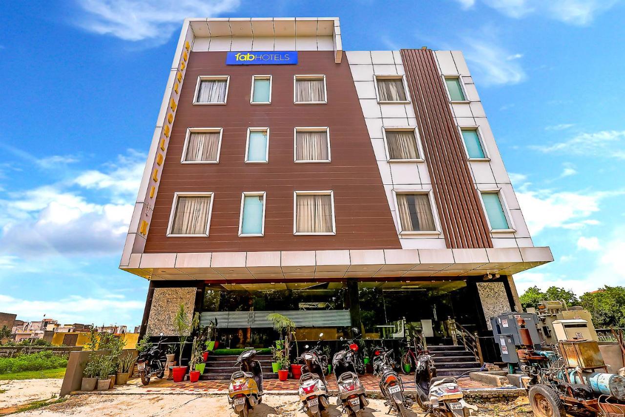 Hotel Fabhotel World Link Agra (Uttar Pradesh)