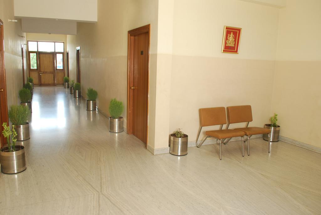 Chandra Pushp Palace Hotel