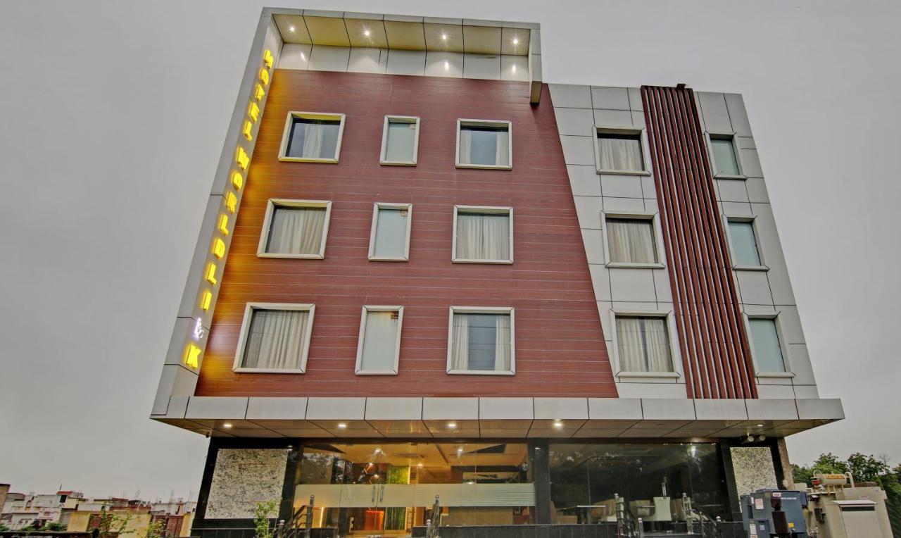 Treebo S G Grand Hotel