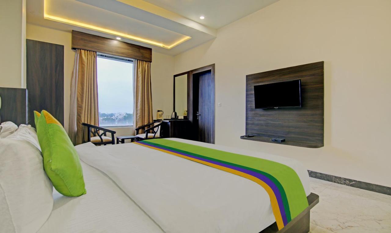 Treebo S G Grand Hotel 3*