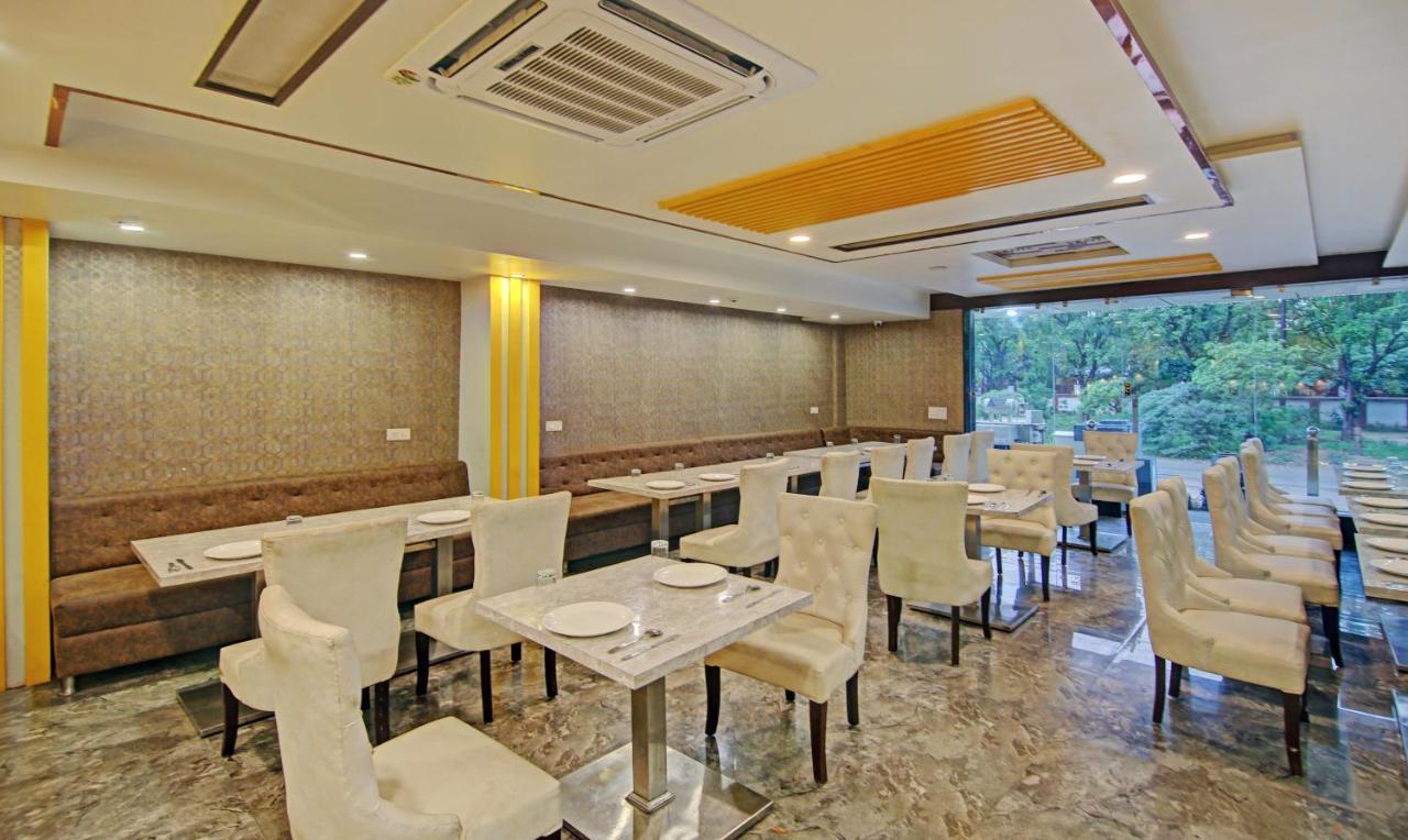 Hotel Treebo S G Grand Agra (Uttar Pradesh)