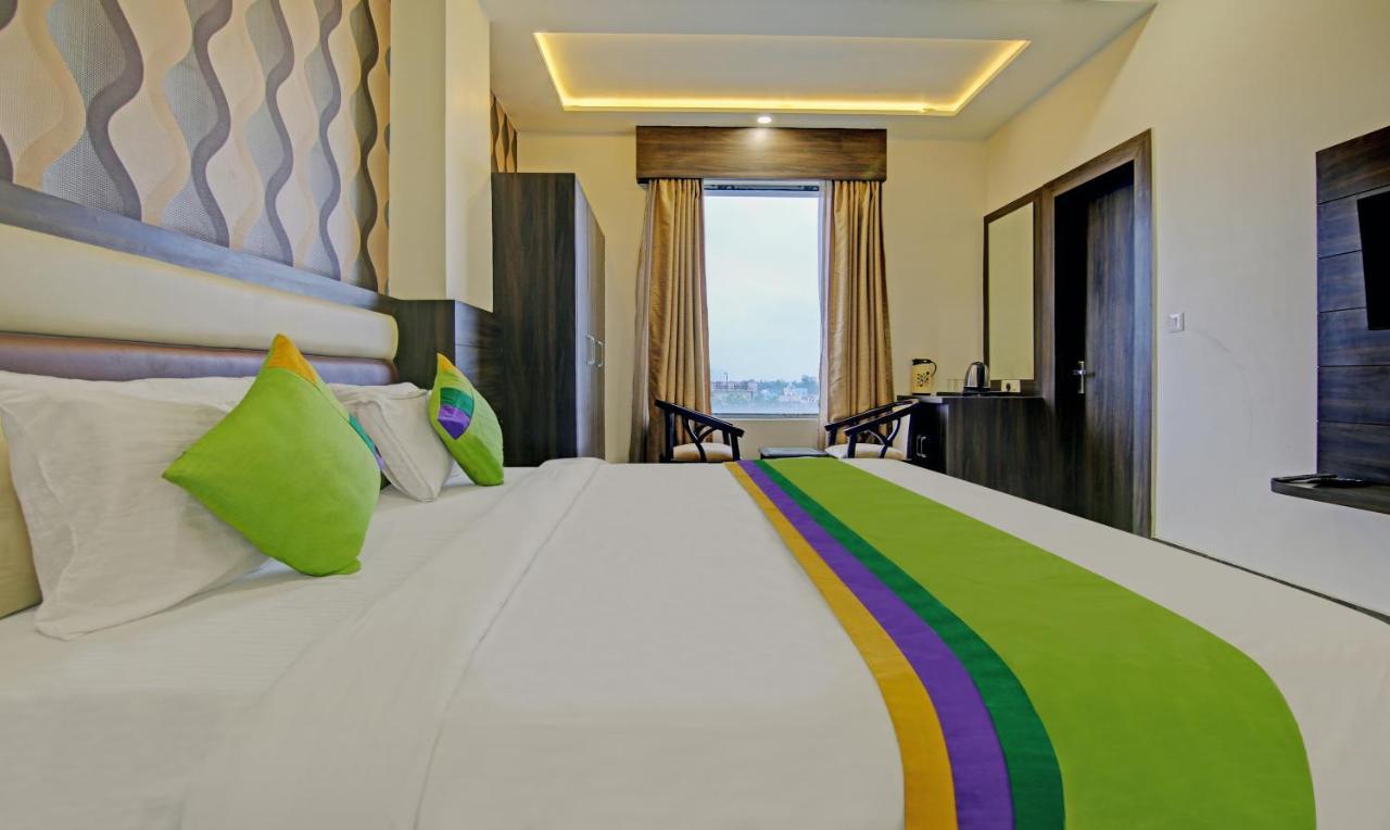 Hotel Treebo S G Grand