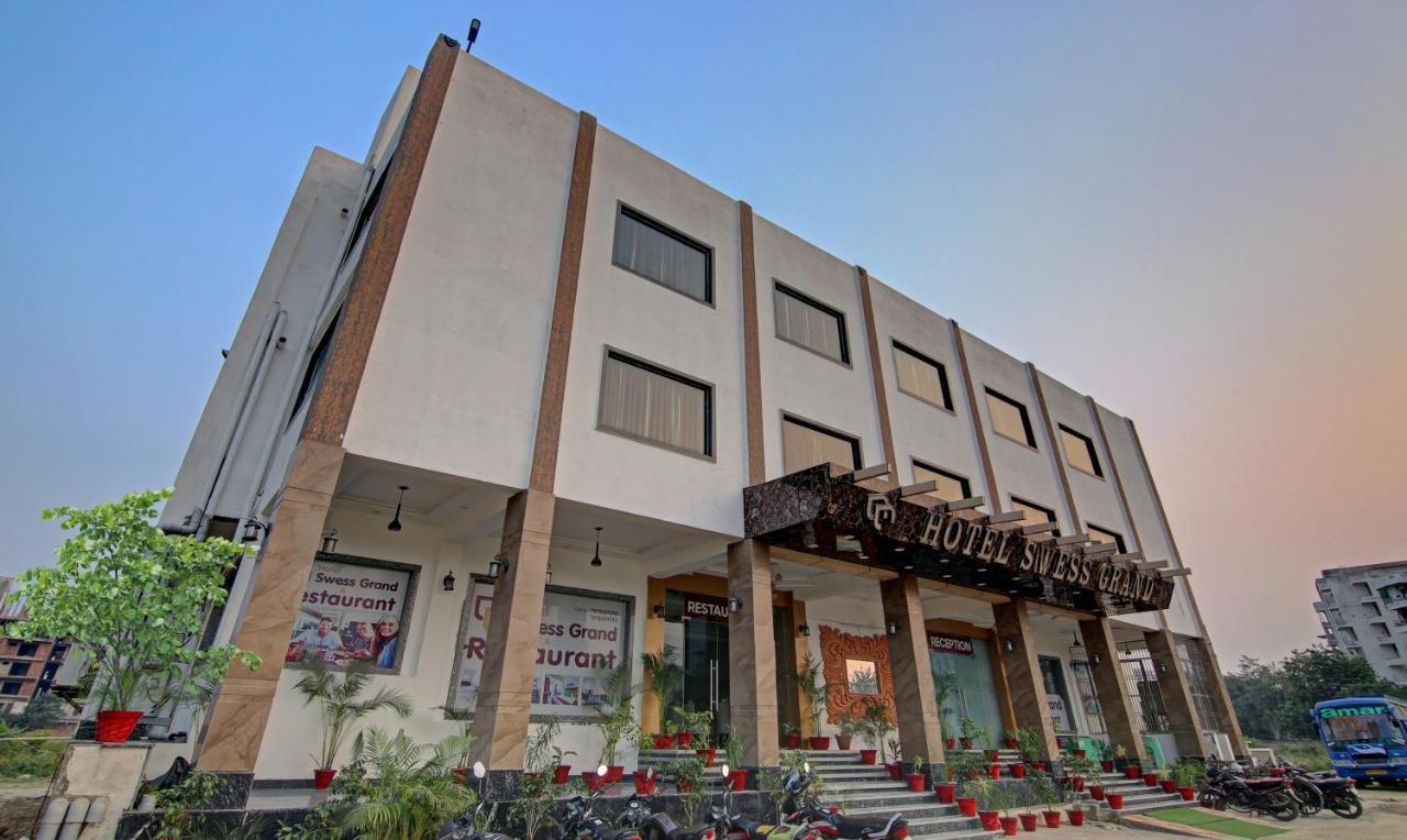 Treebo Trend Swess Grand Hotel 3*