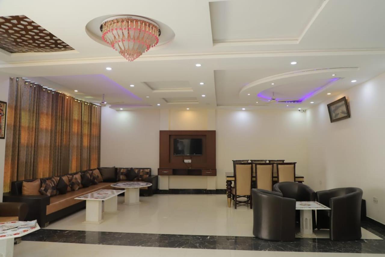 Bed & Breakfast Taj Village - Taj Mahal Distance Only 700 Meter