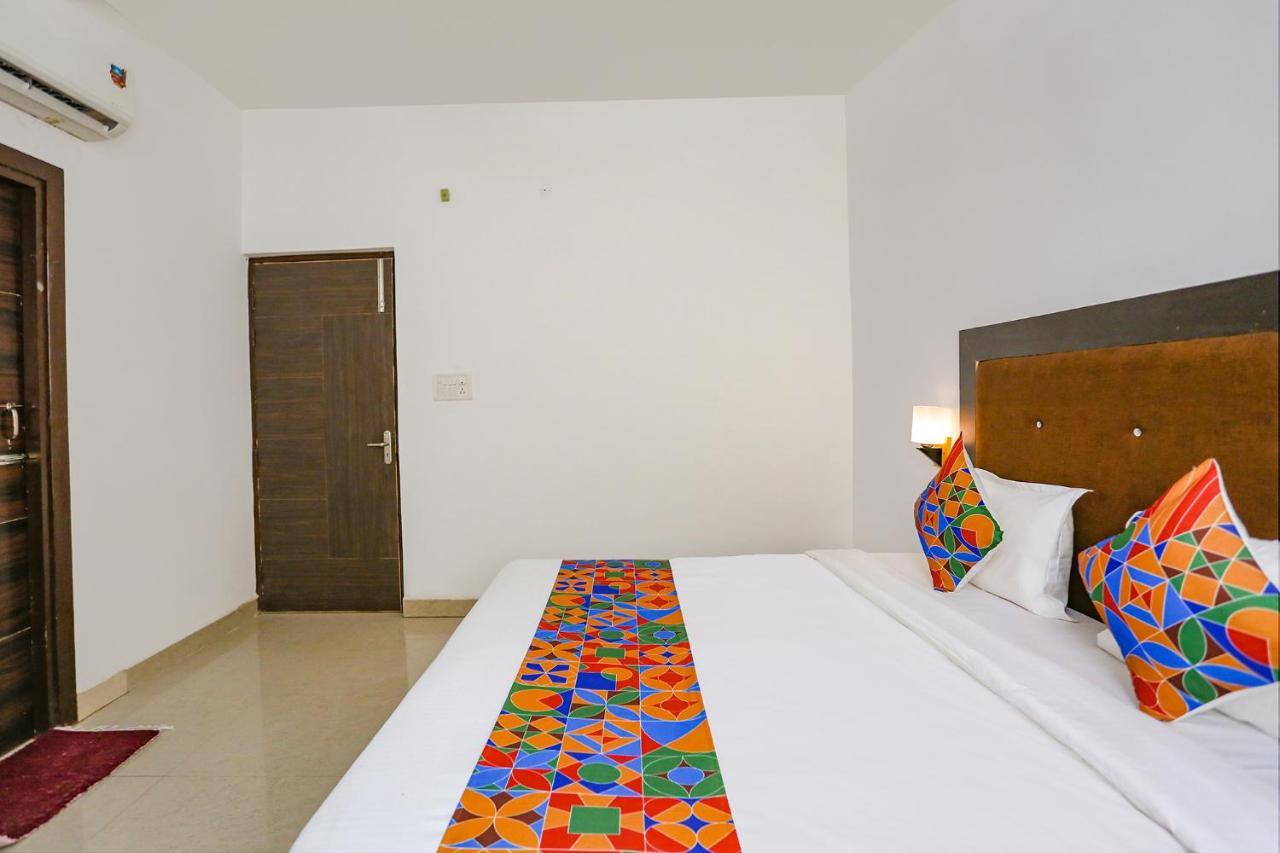 Fabhotel The Prasiddh *