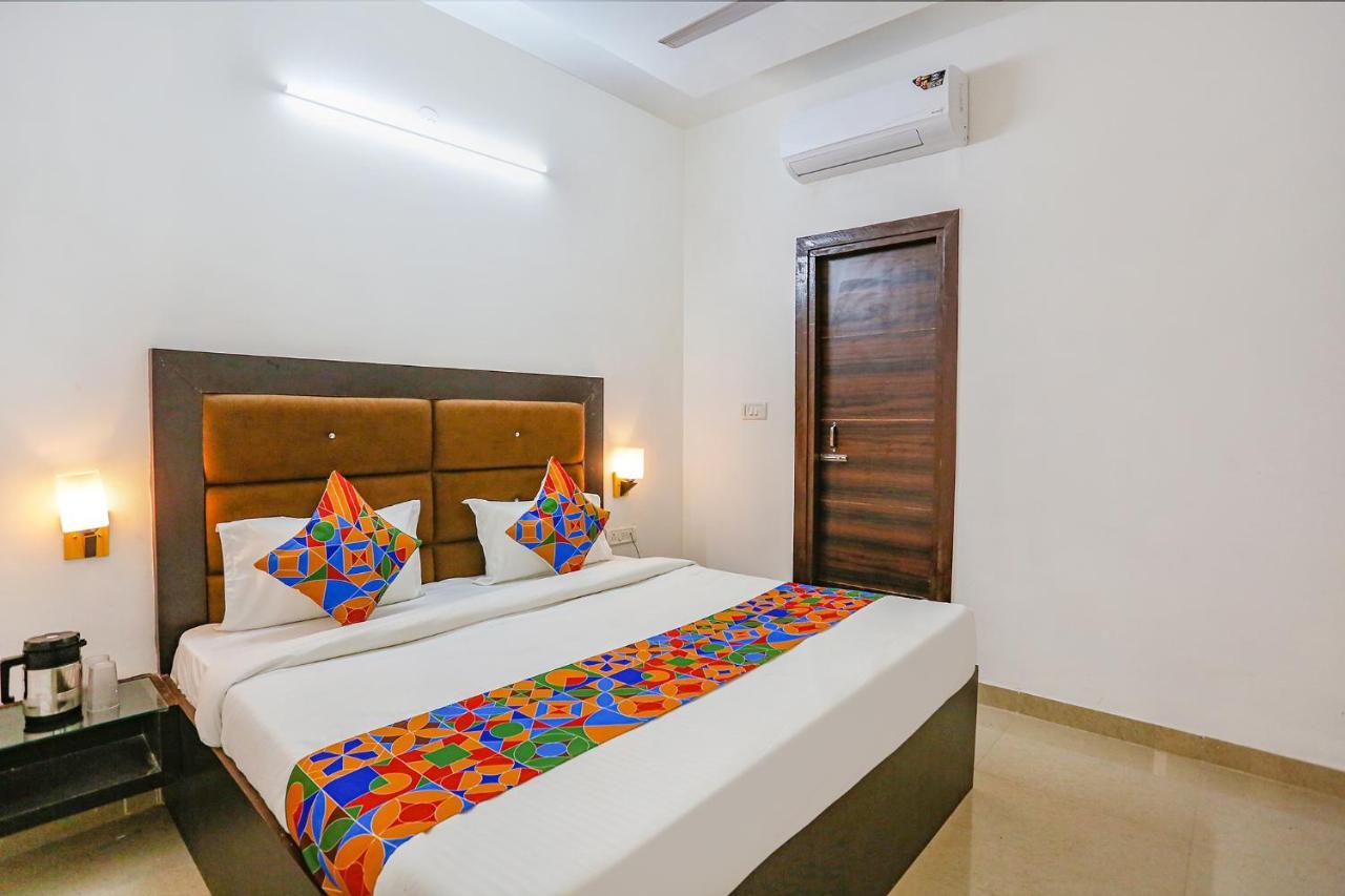 Fabhotel The Prasiddh Hotel