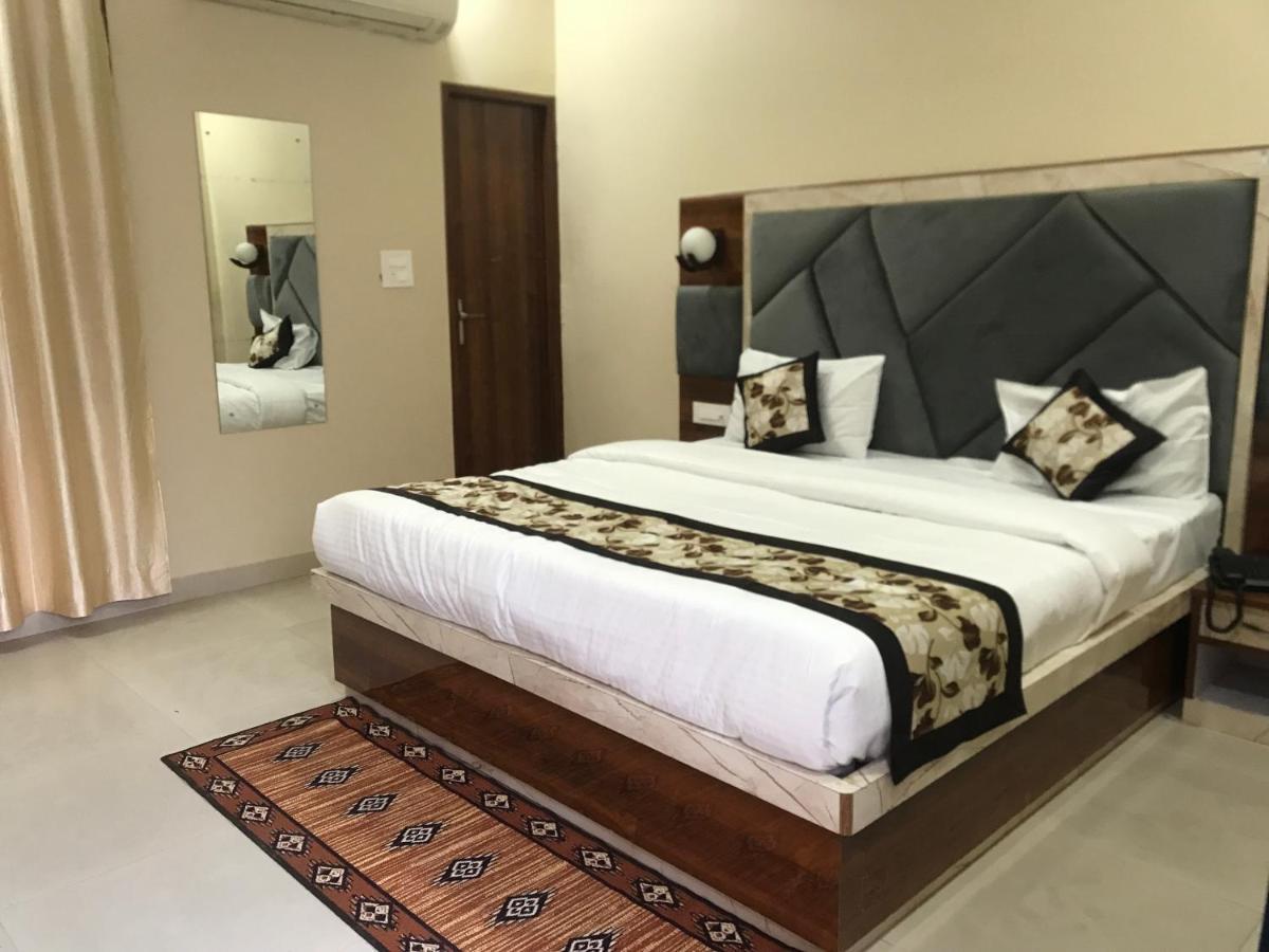 The Sunshine Homestay Agra (Uttar Pradesh)