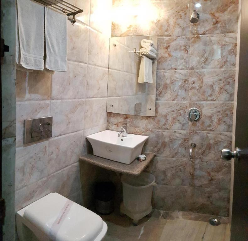 Taj Village - Taj Mahal Distance Only 700 Meter Bed & Breakfast 2*