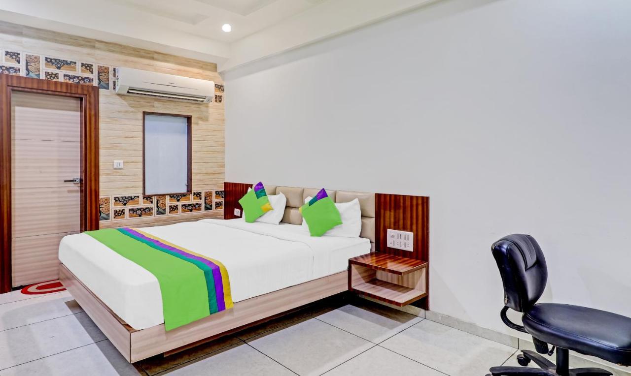 Hotel Treebo Taj Dream