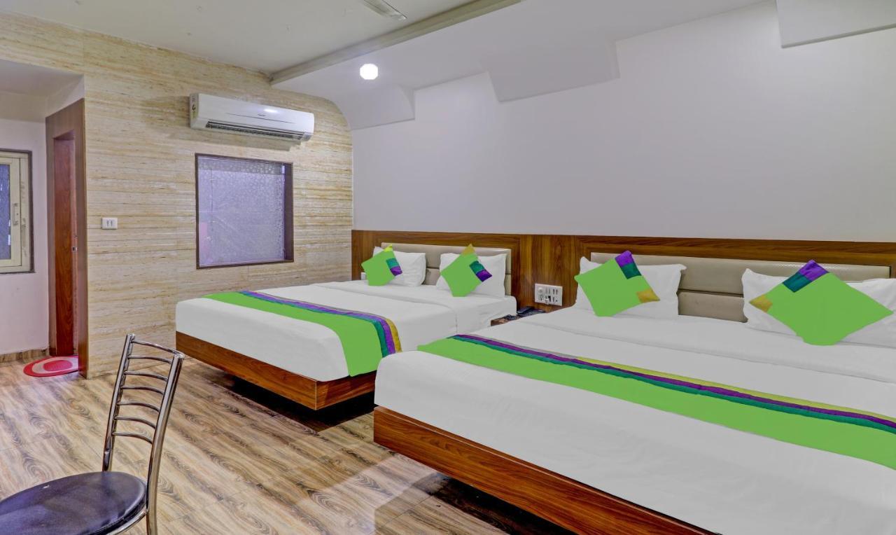 Treebo Taj Dream 3*