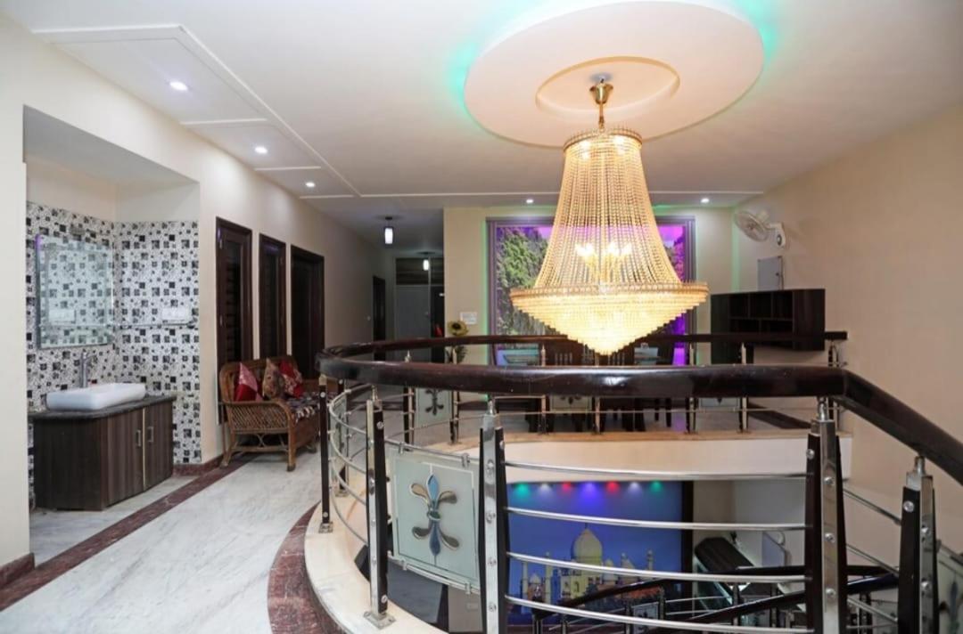 Queen Palace Guest house *