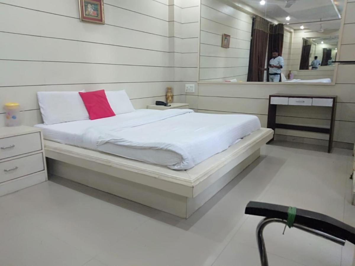 Hotel Anand By Wb