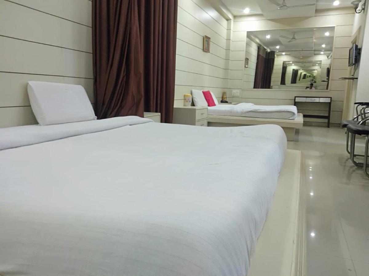 Anand By Wb Hotel
