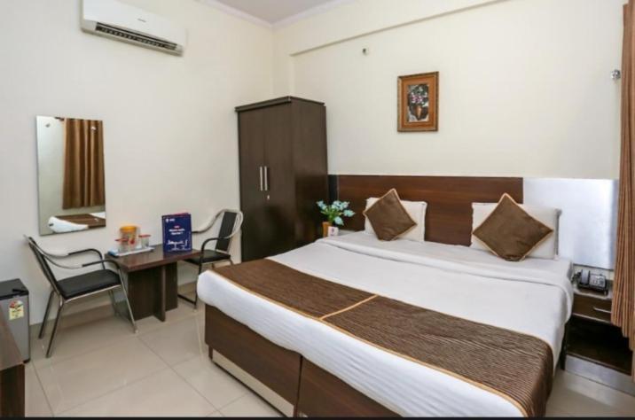 Hotel Anand By Wb *