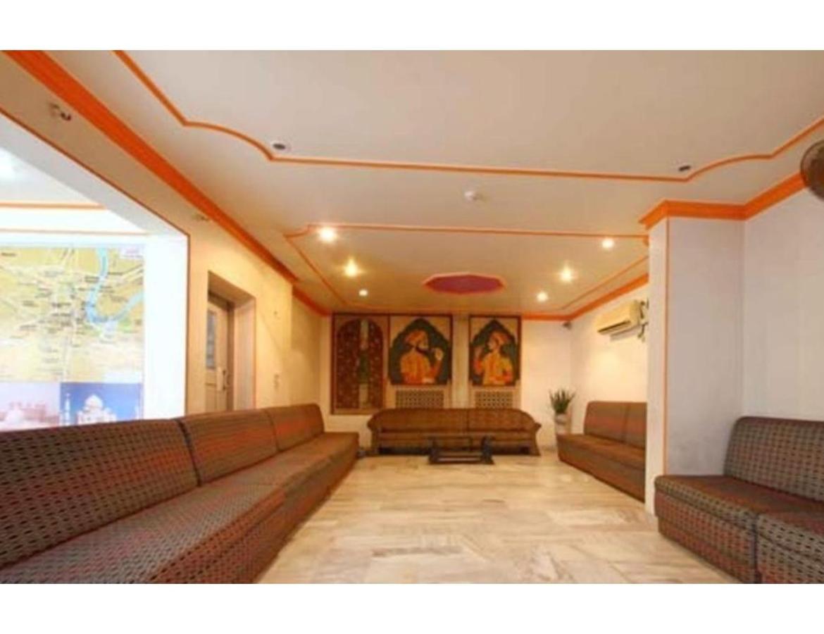 Viren Pacfic, Agra