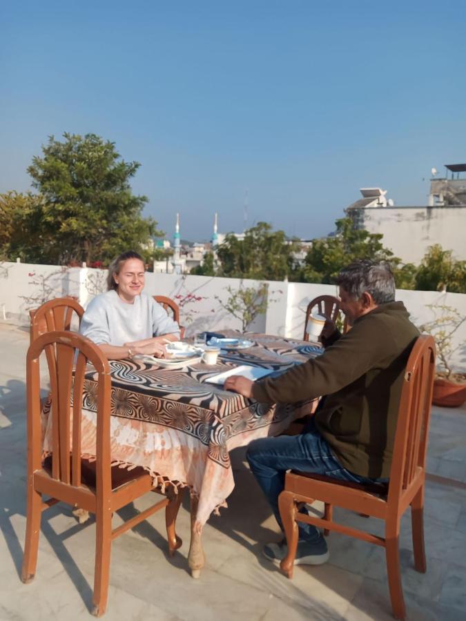 Alibaba's Indiana Bed & Breakfast Agra (Uttar Pradesh)
