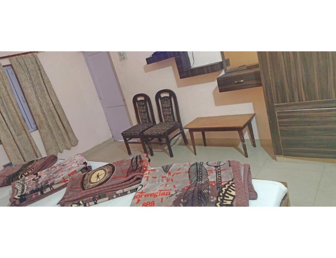 Prem Sagar, Agra Cantt Homestay