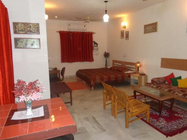 Sri Radha Krishna Kunj Agra (Uttar Pradesh)
