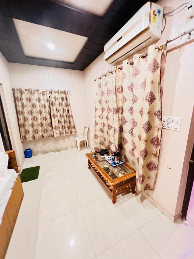 Hotel Rashmi Agra (Uttar Pradesh)