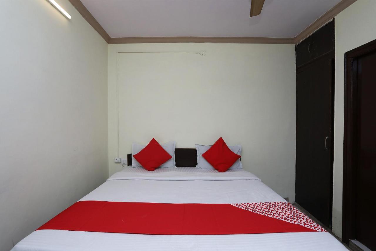 O Vanshika Hotel