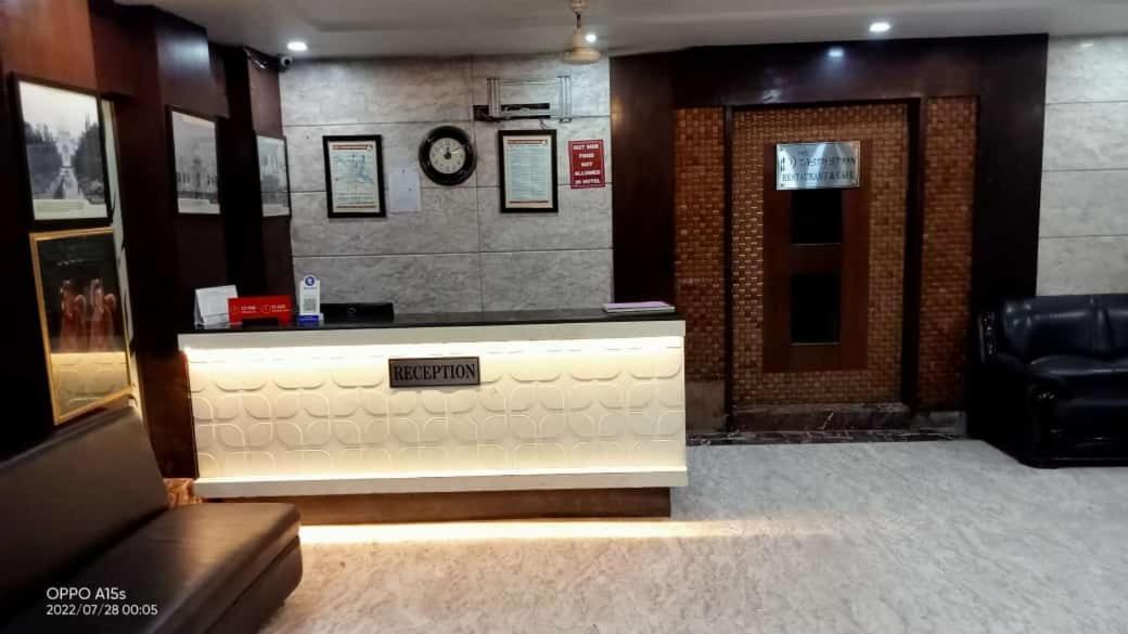 Areeba By The Golden Taj Group & 3* Agra (Uttar Pradesh)