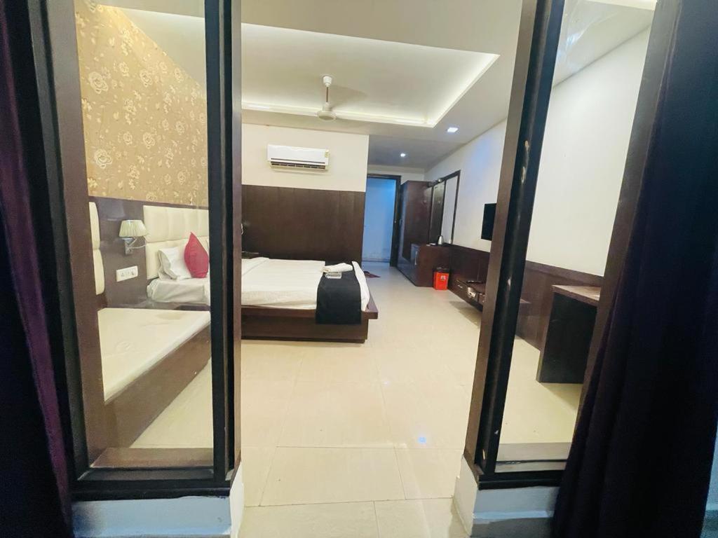 Areeba By The Golden Taj Group & 3* Agra (Uttar Pradesh)