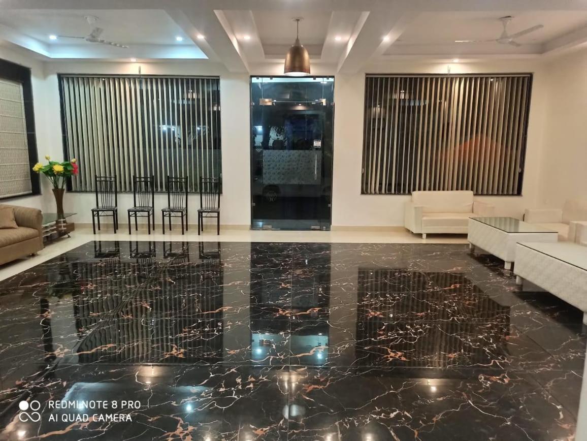 Taj Classic Agra Guest house *