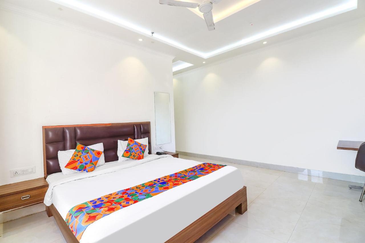 Fabhotel Bhawana 3*