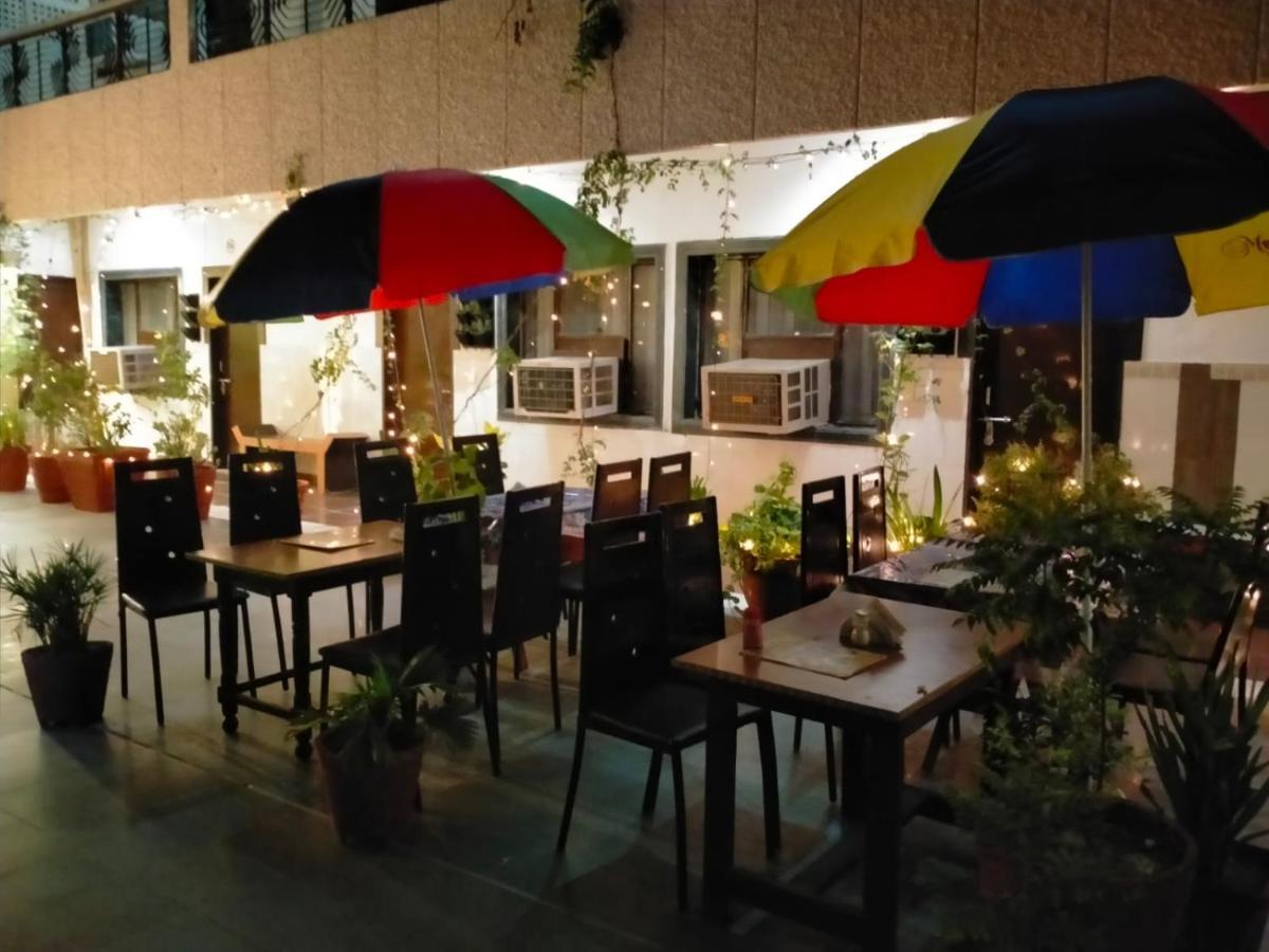 Sidhartha Walking Distance From Tajmahal Agra (Uttar Pradesh)
