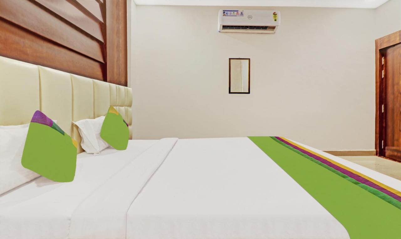 Golden Heights 3* Agra (Uttar Pradesh)