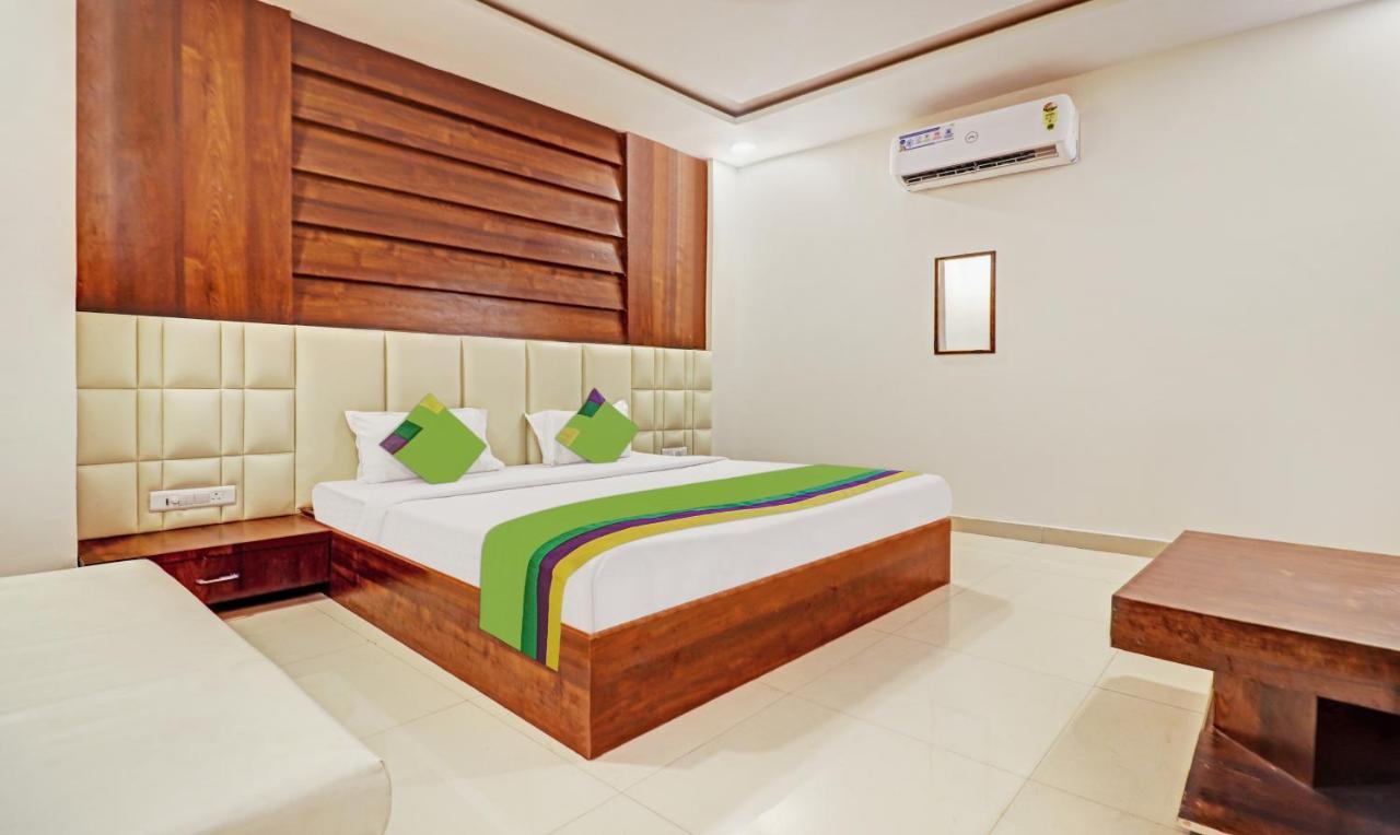 Hotel Golden Heights 3*