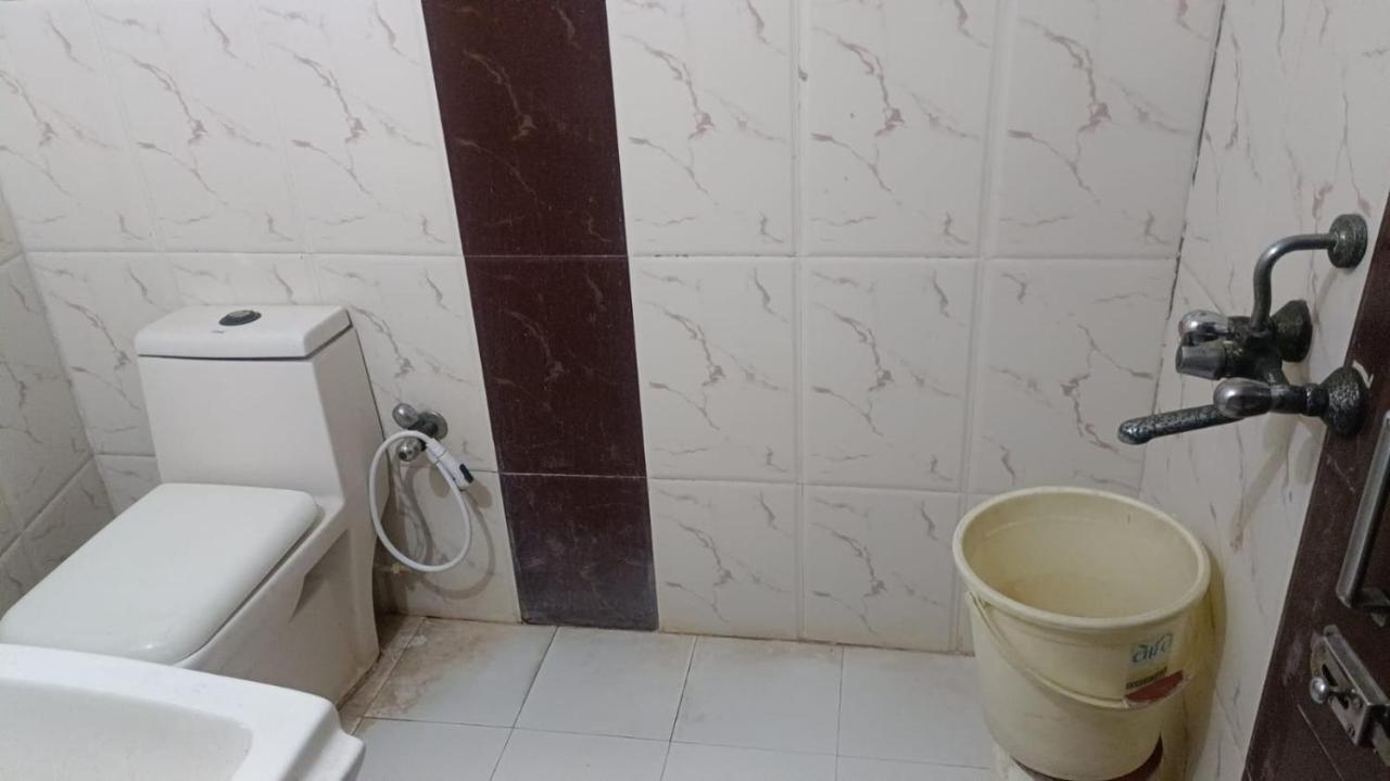 Blossom Residency By Dolphin 500 Mtr Taj Mahal Hotel