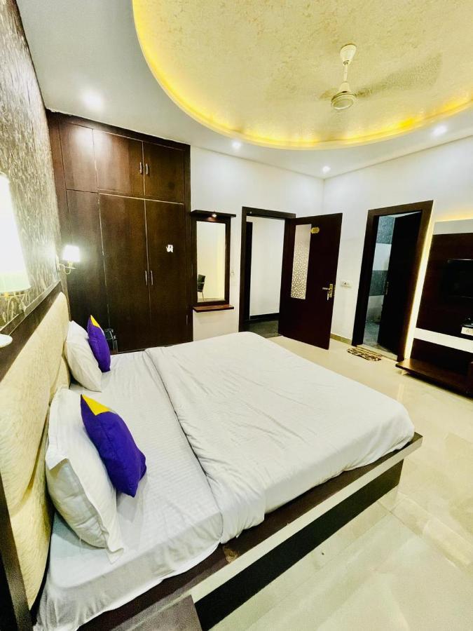 Hotel Boston Sot02 Agra (Uttar Pradesh)