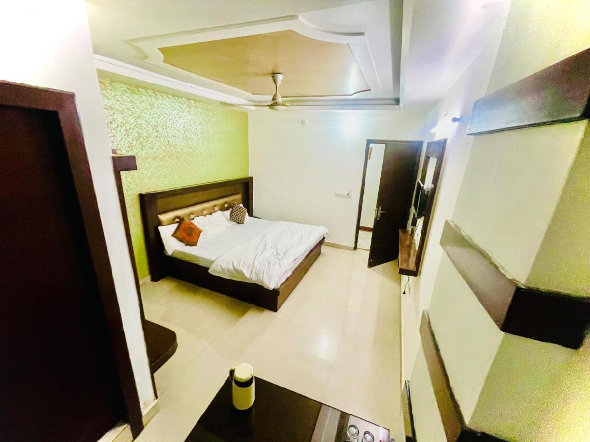 Hotel Bright Family